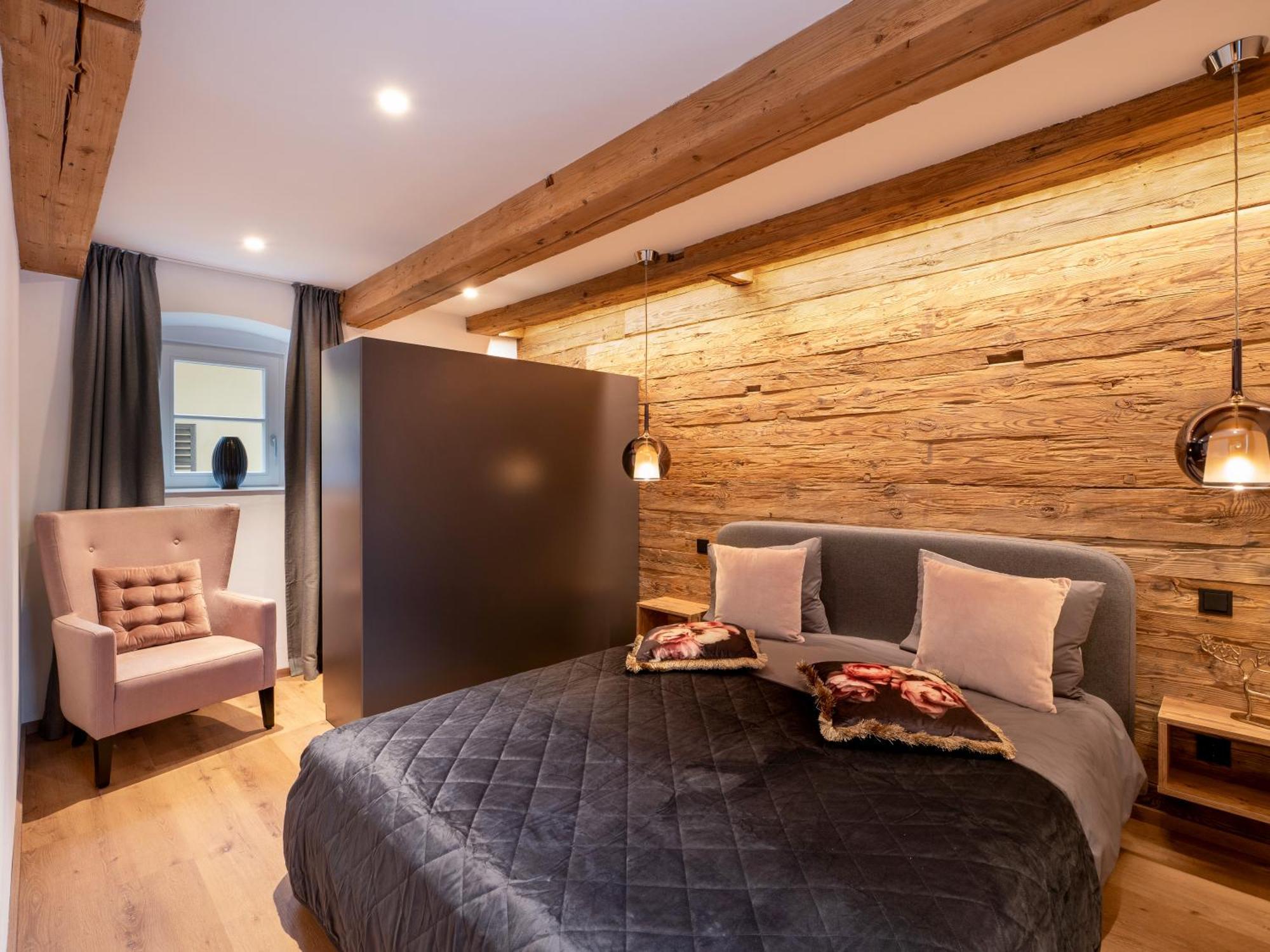 Egger Apartment *