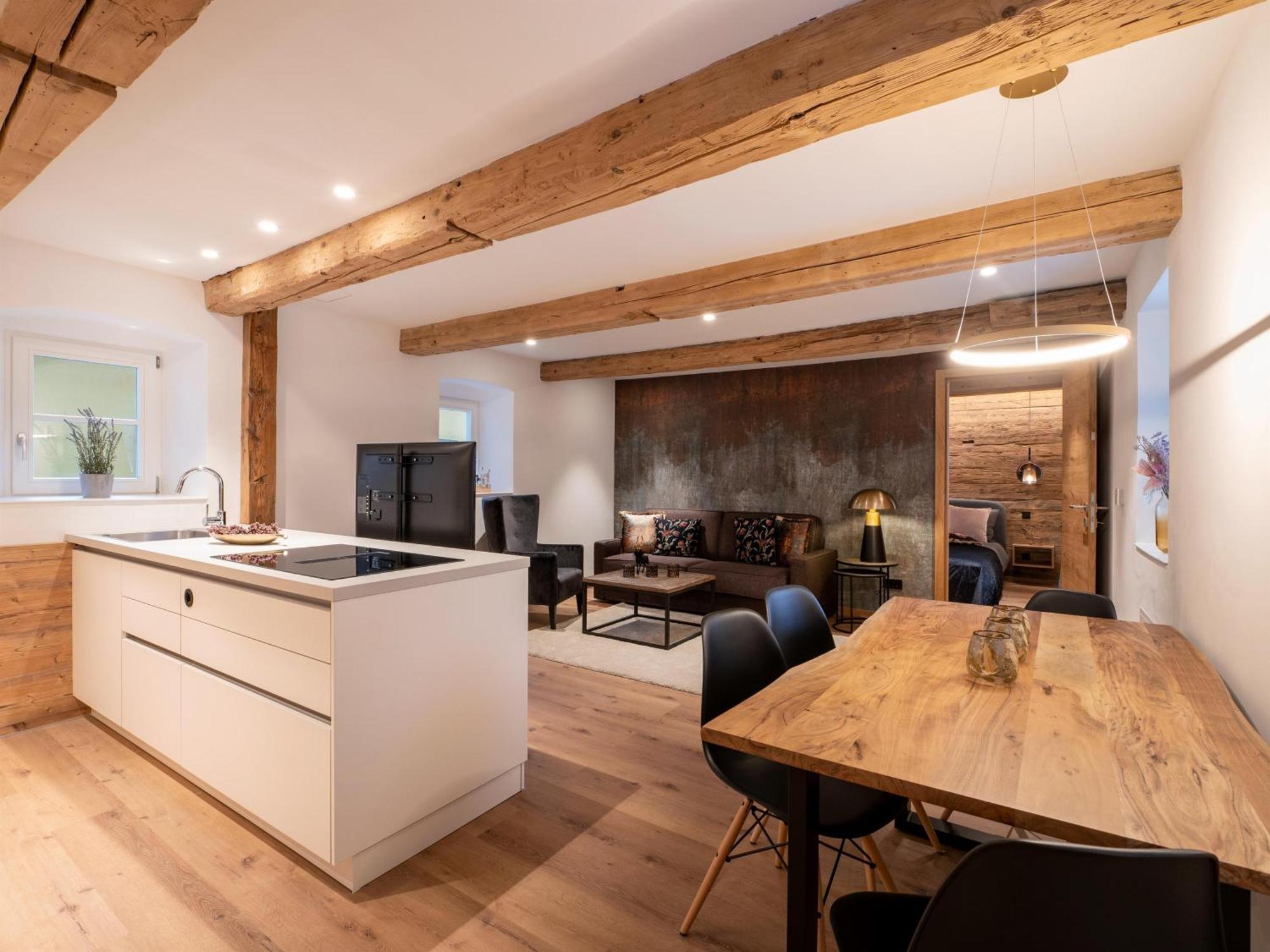 Egger Apartment *